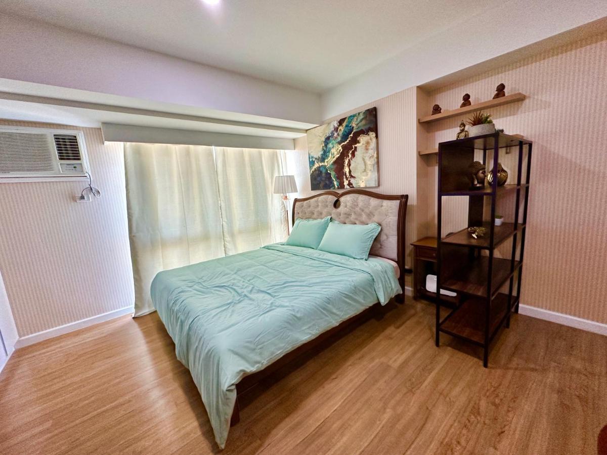 Feels Like Home Condos Abreeza Place Tower 1 & 2 Davao City Esterno foto